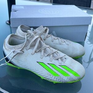 Used in good condition soccer cleats